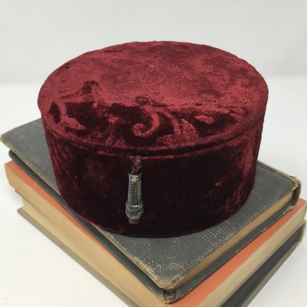 Burgundy Embossed Velvet Floral Lined Bead Tassel Lidded Trinket Jewelry Box